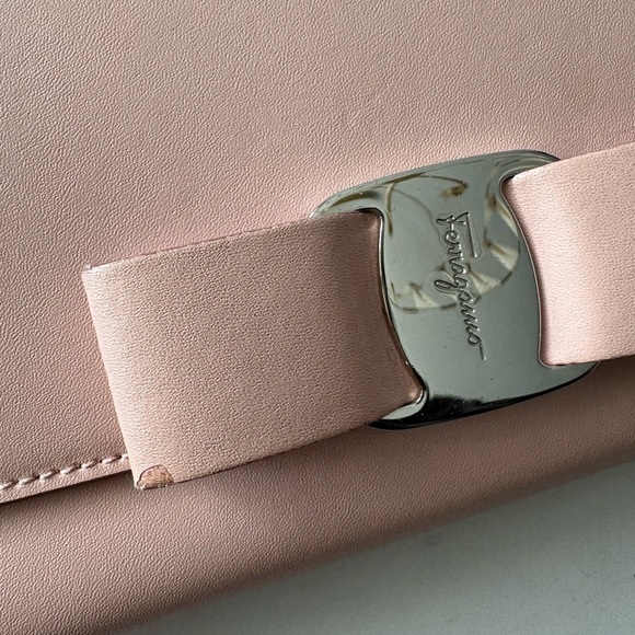 Salvatore Ferragamo Pink Leather Vara Bow Continental Wallet - Picture 9 of 10